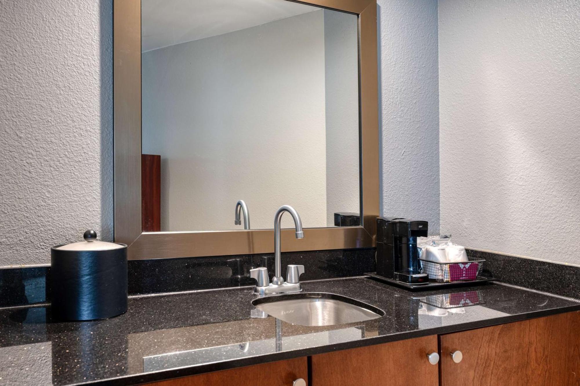 Hampton Inn Baltimore/Вайт-Марш Екстер'єр фото